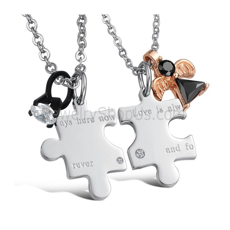 Pingentes De Amantes Em Prata E Titânio Com Strass E Correntes Grátis "O Amor Está Sempre Aqui, Agora E Para Sempre" C608 Pingentes De Amantes Em Prata E Titânio Com Strass E Correntes Grátis "O Amor Está Sempre Aqui, Agora E Para Sempre" C608