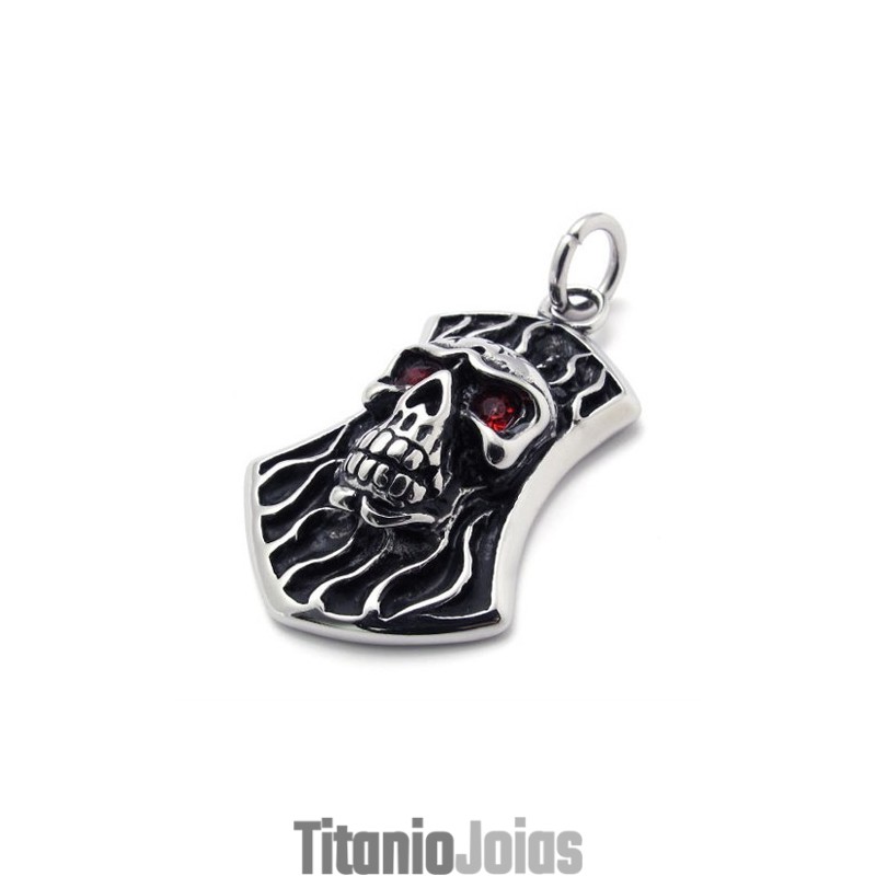 Pingente De Titânio Com Caveira E Diamante Vermelho Pingente De Titânio Com Caveira E Diamante Vermelho