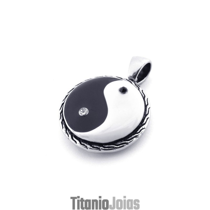Pingente Taichi De Titânio Preto E Branco Com Strass Pingente Taichi De Titânio Preto E Branco Com Strass