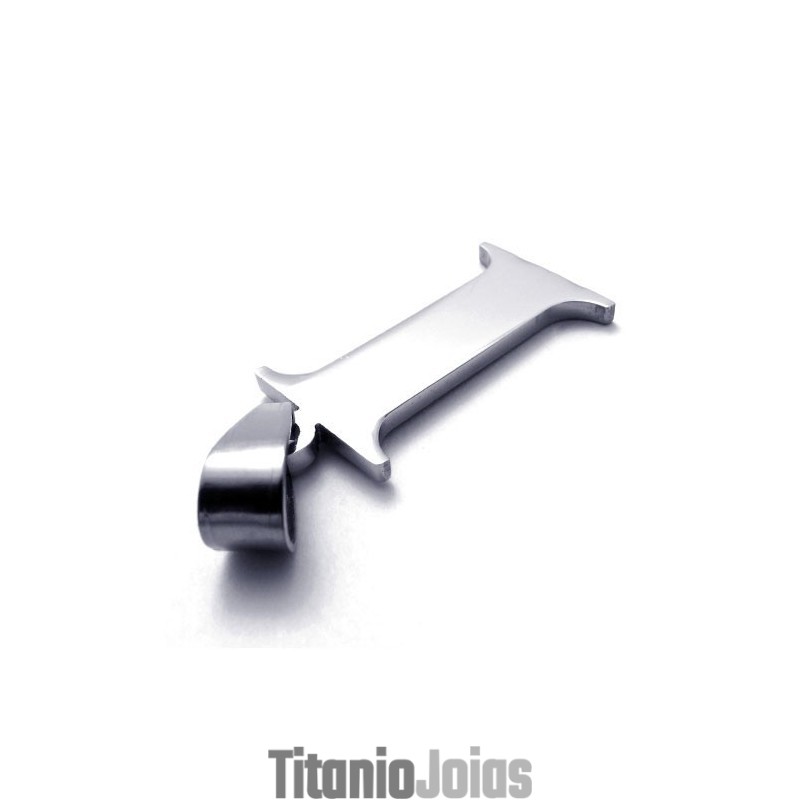 Pingente De Titânio Com Letra "I" Pingente De Titânio Com Letra "I"
