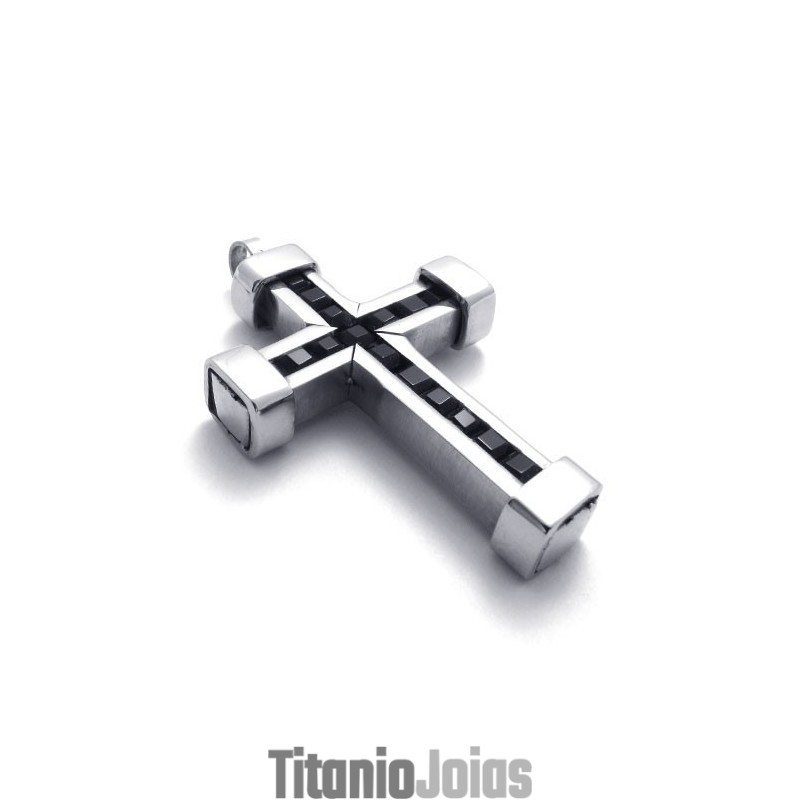 Pingente De Cruz De Titânio Com Zircônias Pretas Pingente De Cruz De Titânio Com Zircônias Pretas