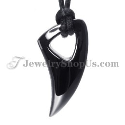 Pingente De Titânio Dente De Lobo Preto