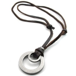 Colar De Couro De Titânio Com Design Hábil, Cores Delicadas E Qualidade Confiável